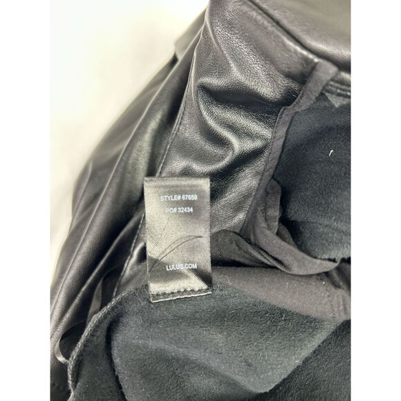 Lulu's Vegan Faux Leather Pants Black Pockets Ankle Soft Front‎ Seam Size Large - Picture 9 of 12